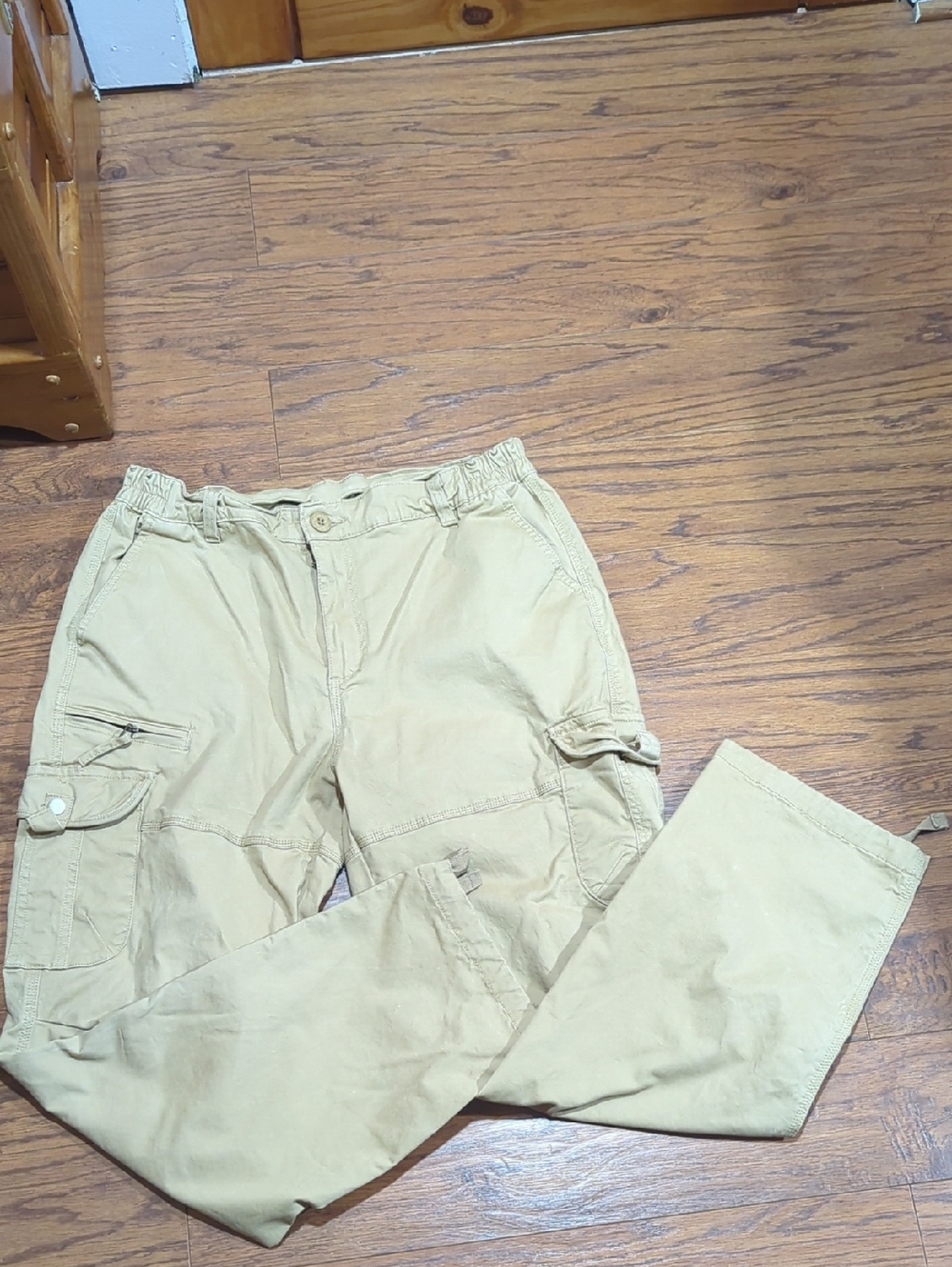Women's Cargo Pants in Khaki - Casual Utility Style